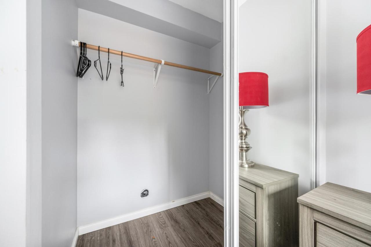 Stylish Dual Bedroom Suite In Van West Vancouver Eksteriør bilde
